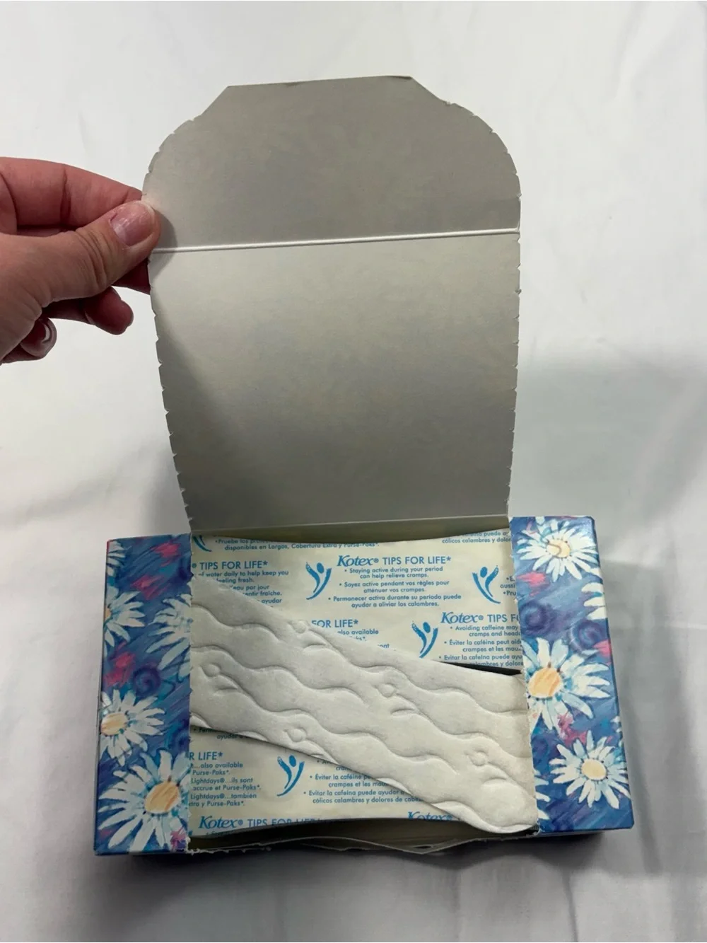 Vintage 90s Kotex Light Days Long Pantiliners Pads Open Box Prop Movie Set Y2K